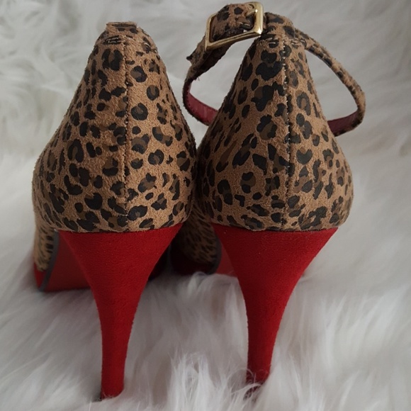 NWOB Colin Stuart Animal Print Heels - Picture 3 of 4